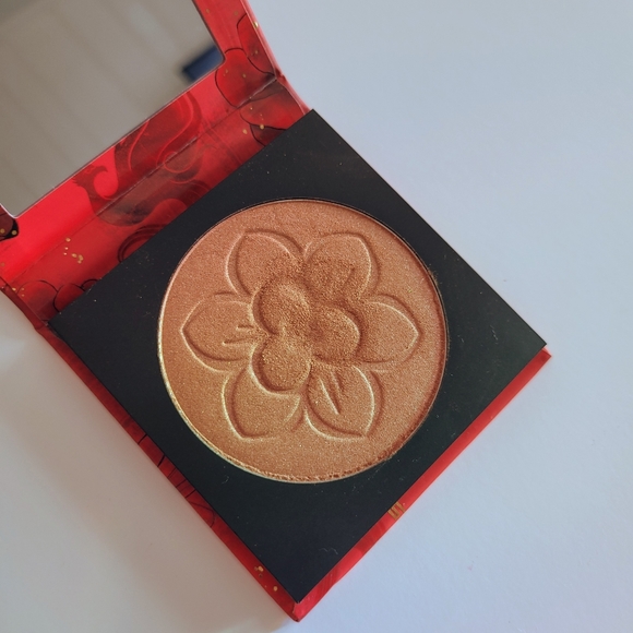 Good Luck Charm Mulan blush - Picture 2 of 3